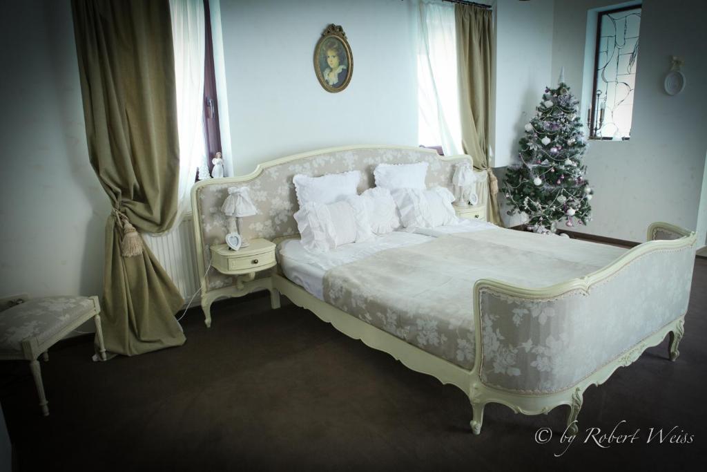 Pensiunea Vlahia Inn Moeciu De Sus Room photo